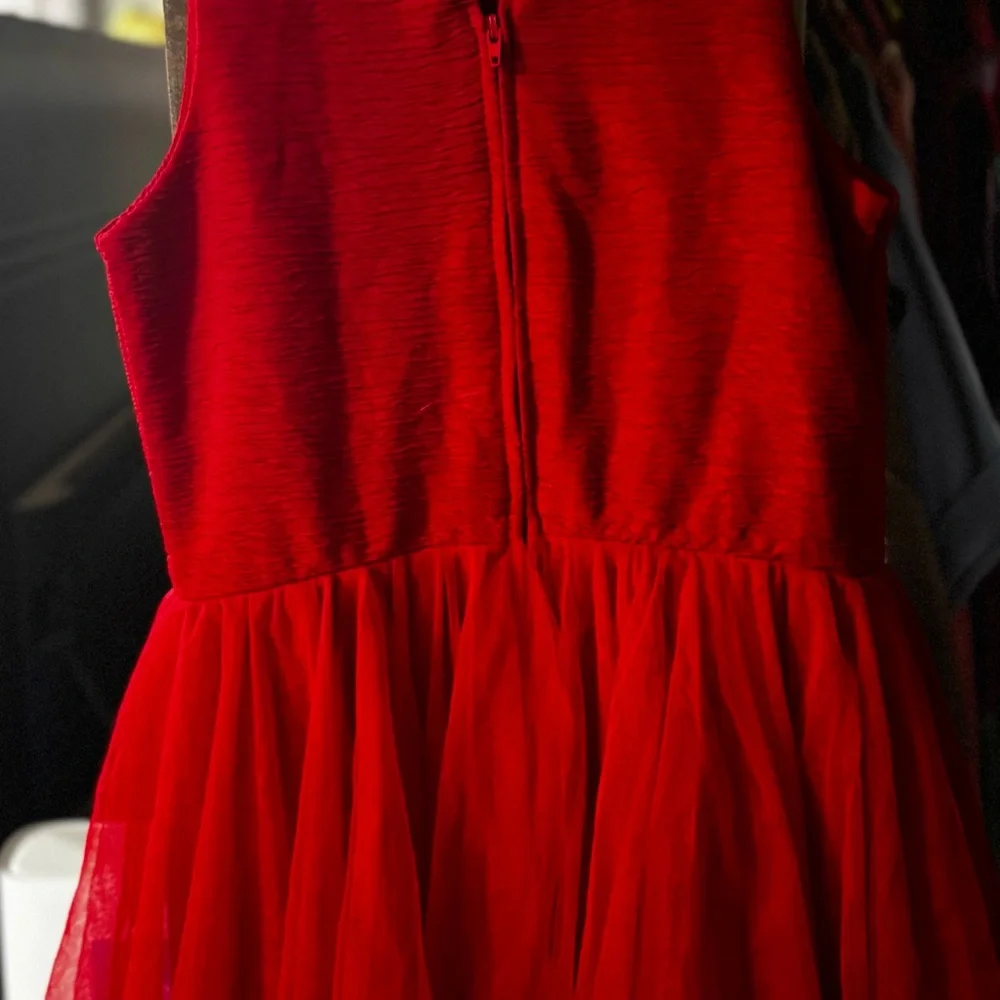 Girls size 14‎ red dress